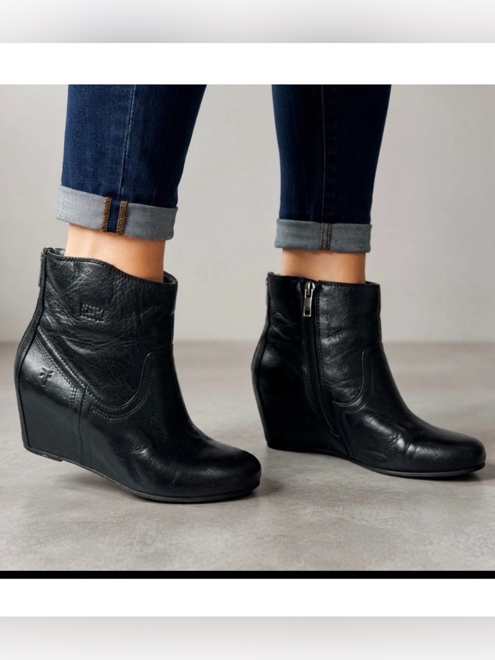 Frye Carson Black Leather Wedge Ankle Boots Zip Back Booties size 8.5M